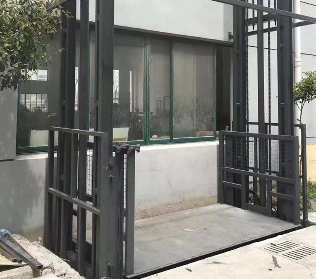 红河导轨式施工升降机助力民生工程提速增效